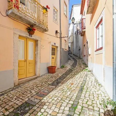 Amazing Studio With Terrace In St George Castle