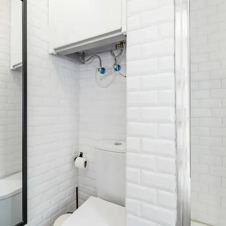 Amazing Studio With Terrace In St George Castle Apartamento